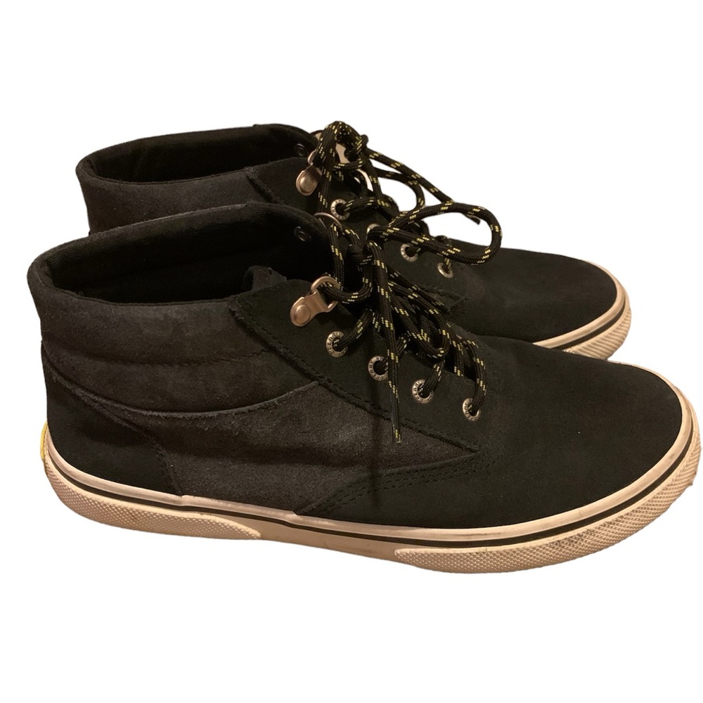 Men’s Sperry Chukka Sneaker size 8.5M